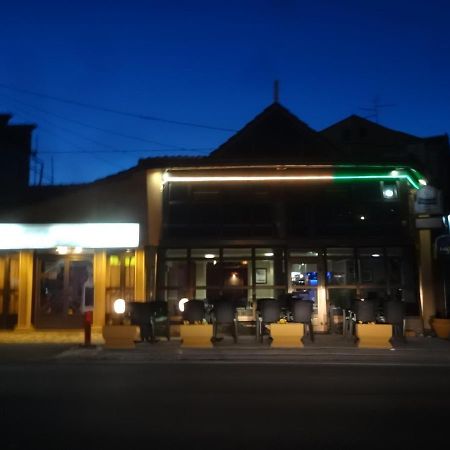 Motel Zoka Dvorovi Exterior photo